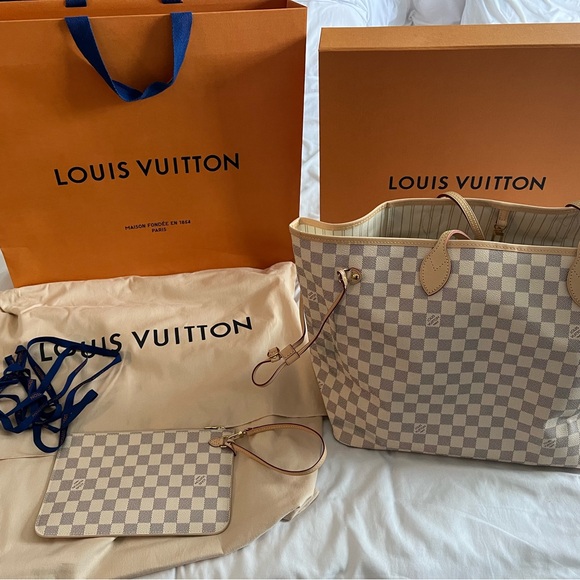 LV never full GM bag - Picture 8 of 8